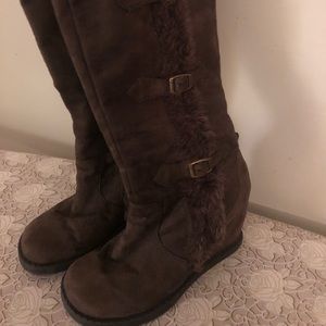 Brown ladies boots